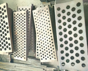 High manganese sieve bottom