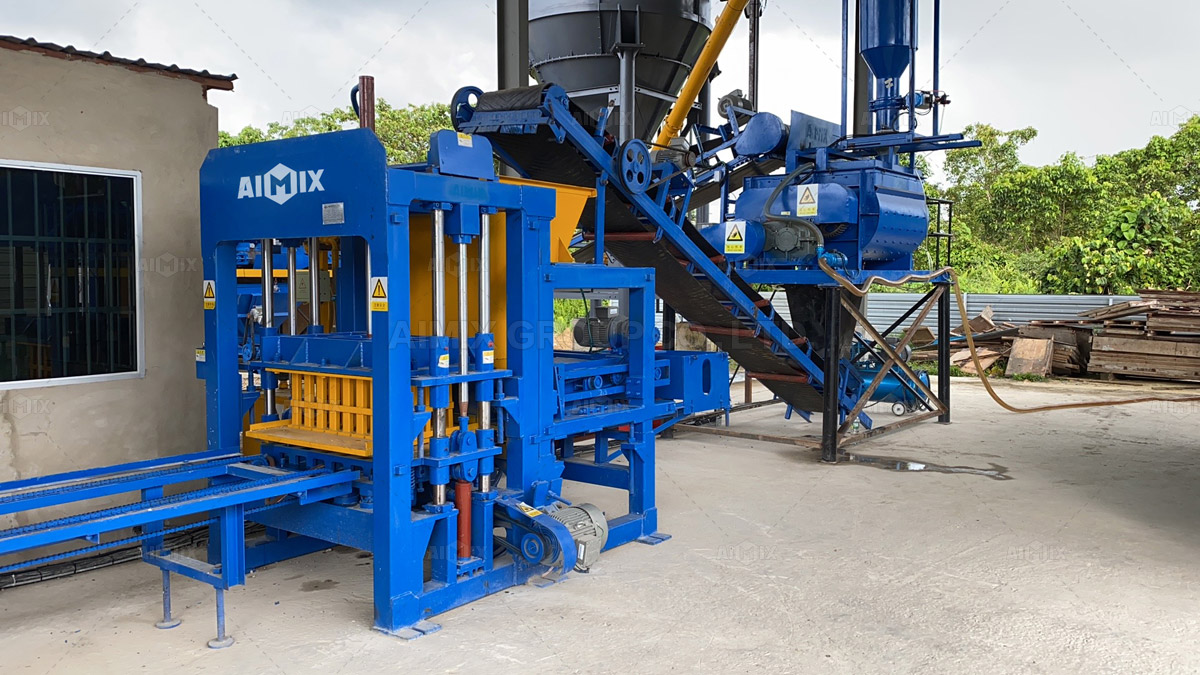 Aimix 4-15 concrete block making machine was used for block production