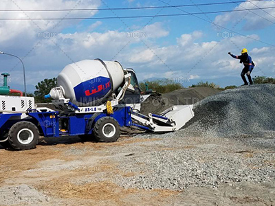 Aimix self loading concrete mixer for road project