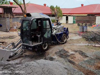 Aimix self loading concrete mixer for house construction project