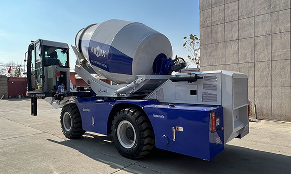 mobile-self-loading-concrete-mixer