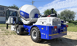 self-loading-concrete-mixer-truck-in-Ethiopia